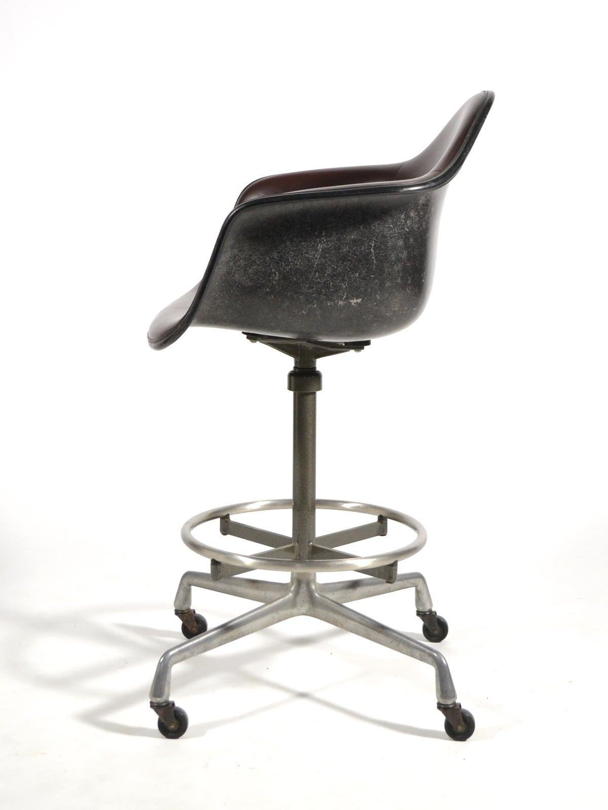 Charles and Ray Eames Drafting Height Armchair by Herman Miller In Good Condition In Highland, IN