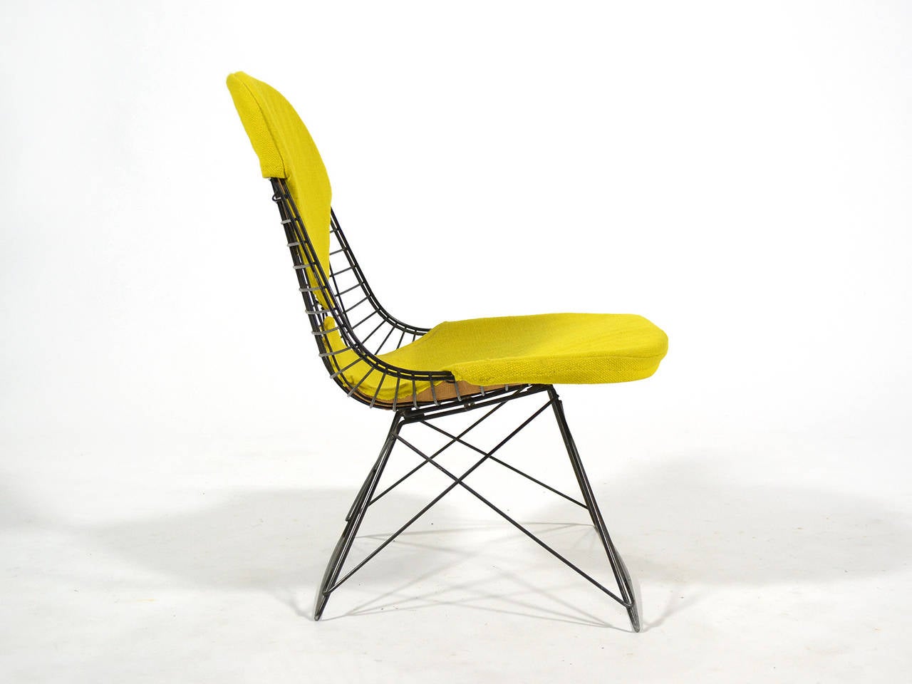 Early Charles and Ray Eames LKR-2 Lounge Chair by Herman Miller In Good Condition In Highland, IN