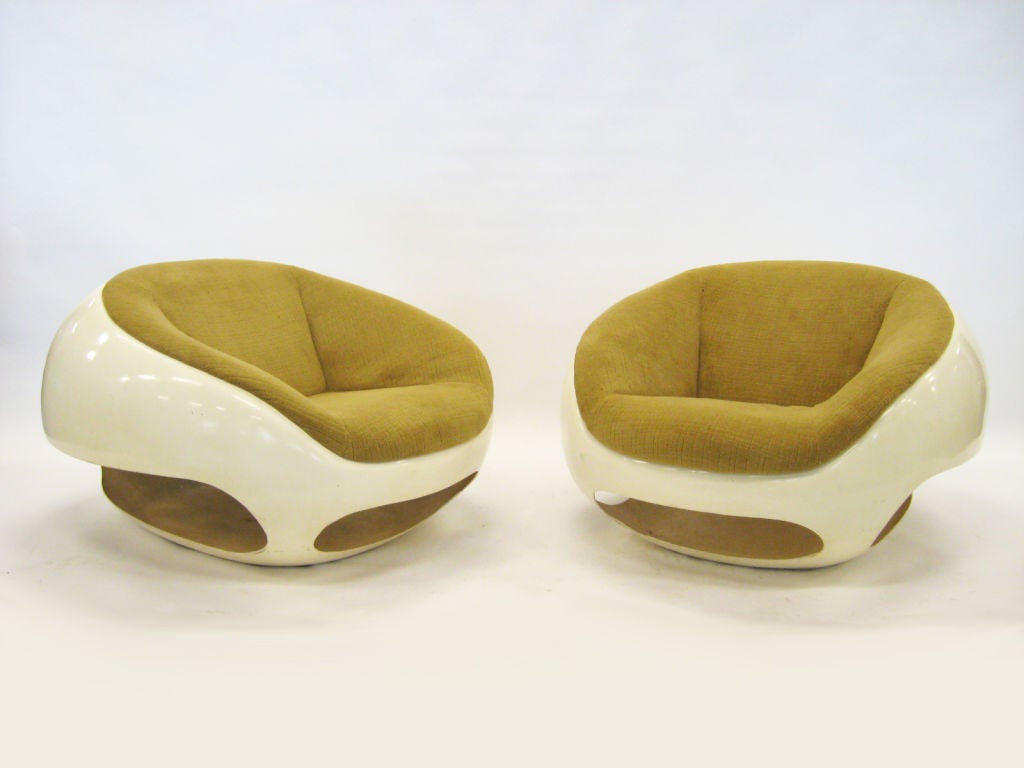 Pair of lounge chairs by Mario Sabot 3