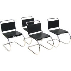 Ludwig Mies van der Rohe MR chairs by Knoll 6