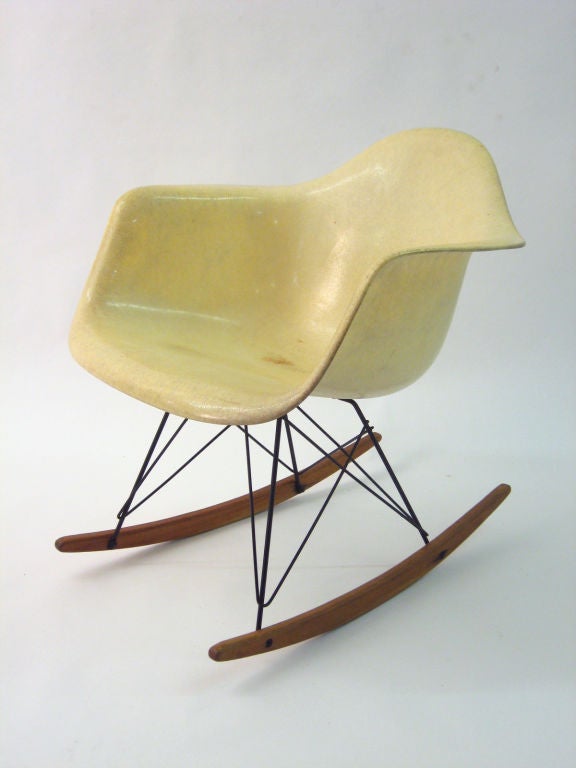 Mid-20th Century Early Eames RAR by Zenith Plastics for Herman Miller