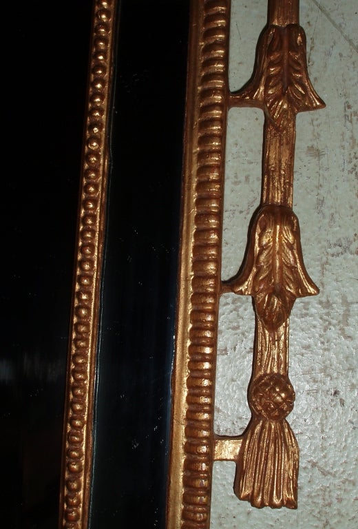 Spiegel im Louis-XVI-Stil mit Pfeilerglasrahmen im Angebot 1