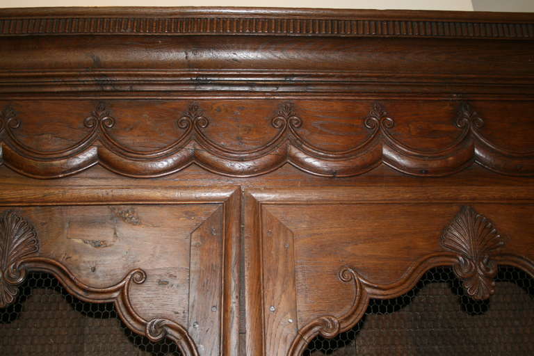 Superb 18th Century Walnut Louis XV Bibliotheque In Good Condition For Sale In Palm Beach, FL