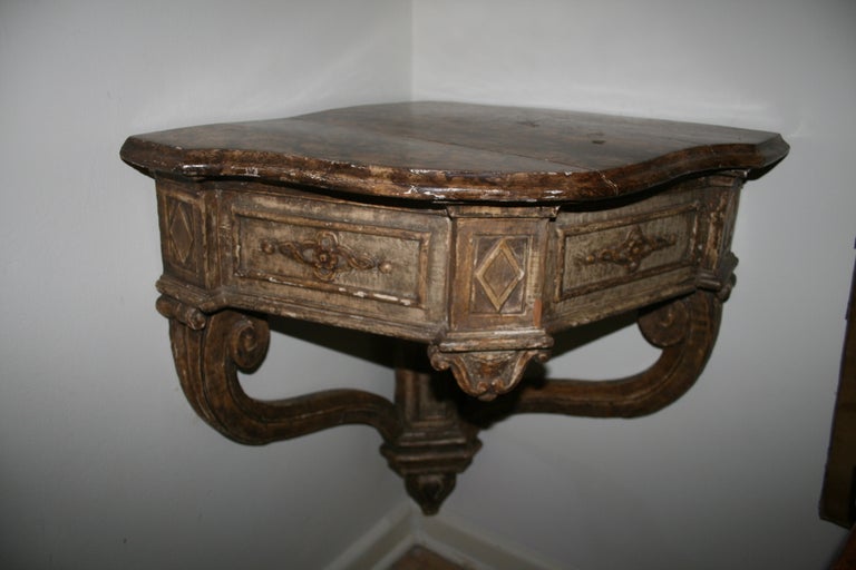 Große Eckkonsole aus lackiertem Holz, Louis XV.-Stil im Angebot bei 1stDibs Deutschland