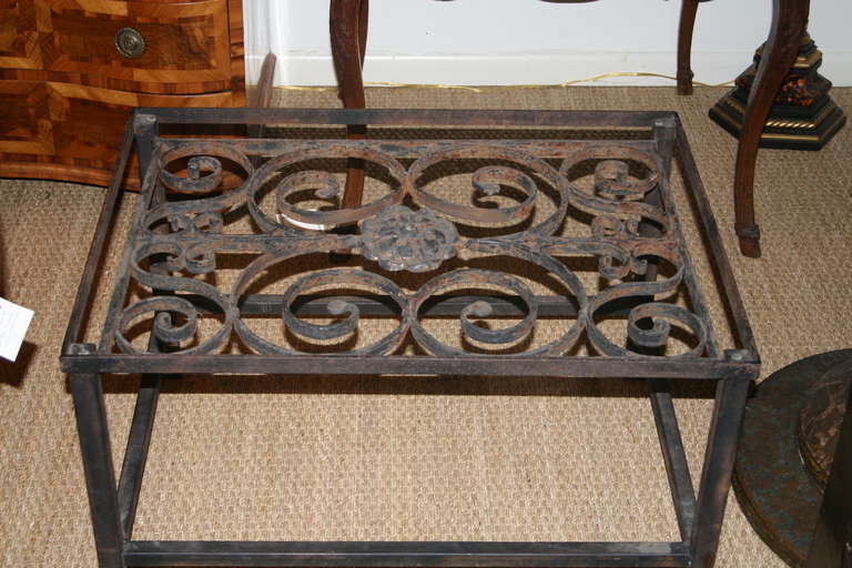 Iron Cocktail Table In Good Condition For Sale In Palm Beach, FL