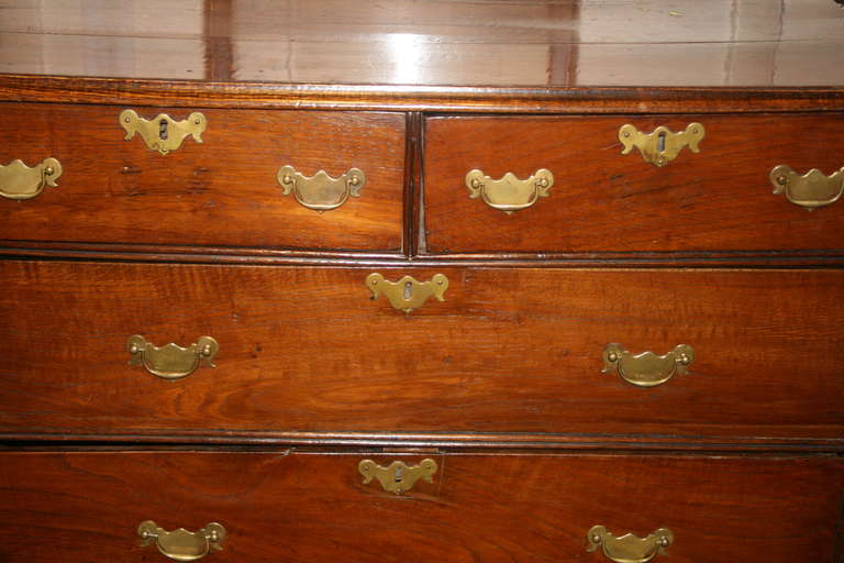 Chest of Drawers George III Elm Lined Drawers In Excellent Condition In Palm Beach, FL