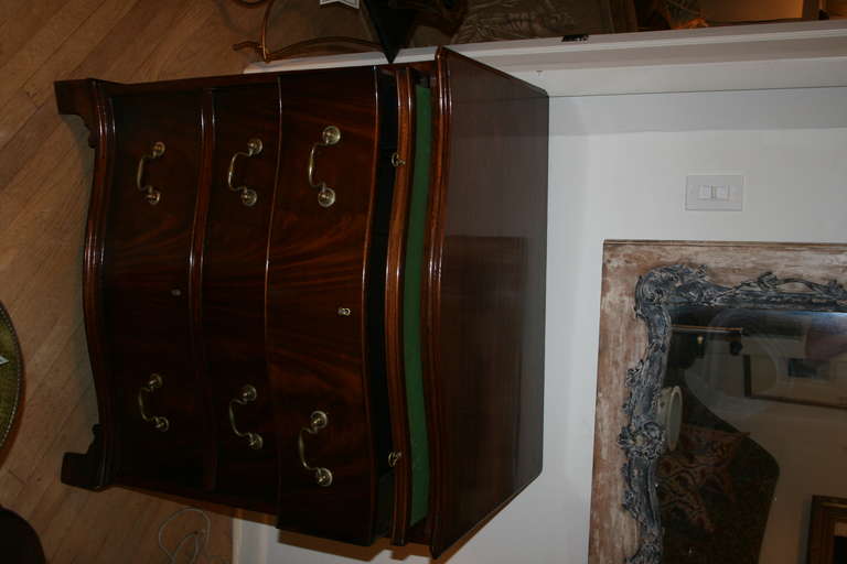 Great Britain (UK) George III Mahogany Serpentine-Fronted Chest of Drawers For Sale