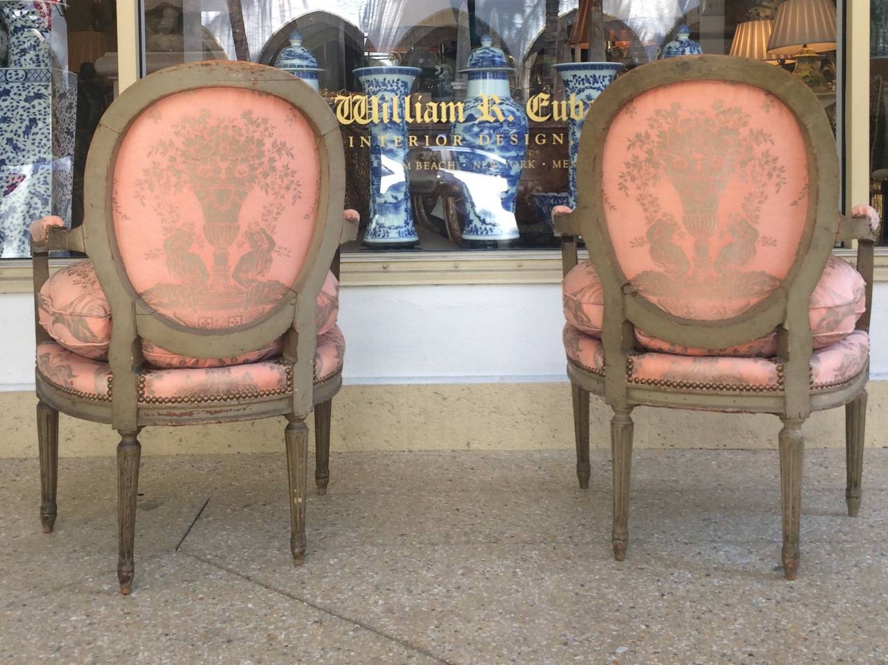 Beautiful Pair of Painted Louis XVI Fauteuils In Good Condition In Palm Beach, FL