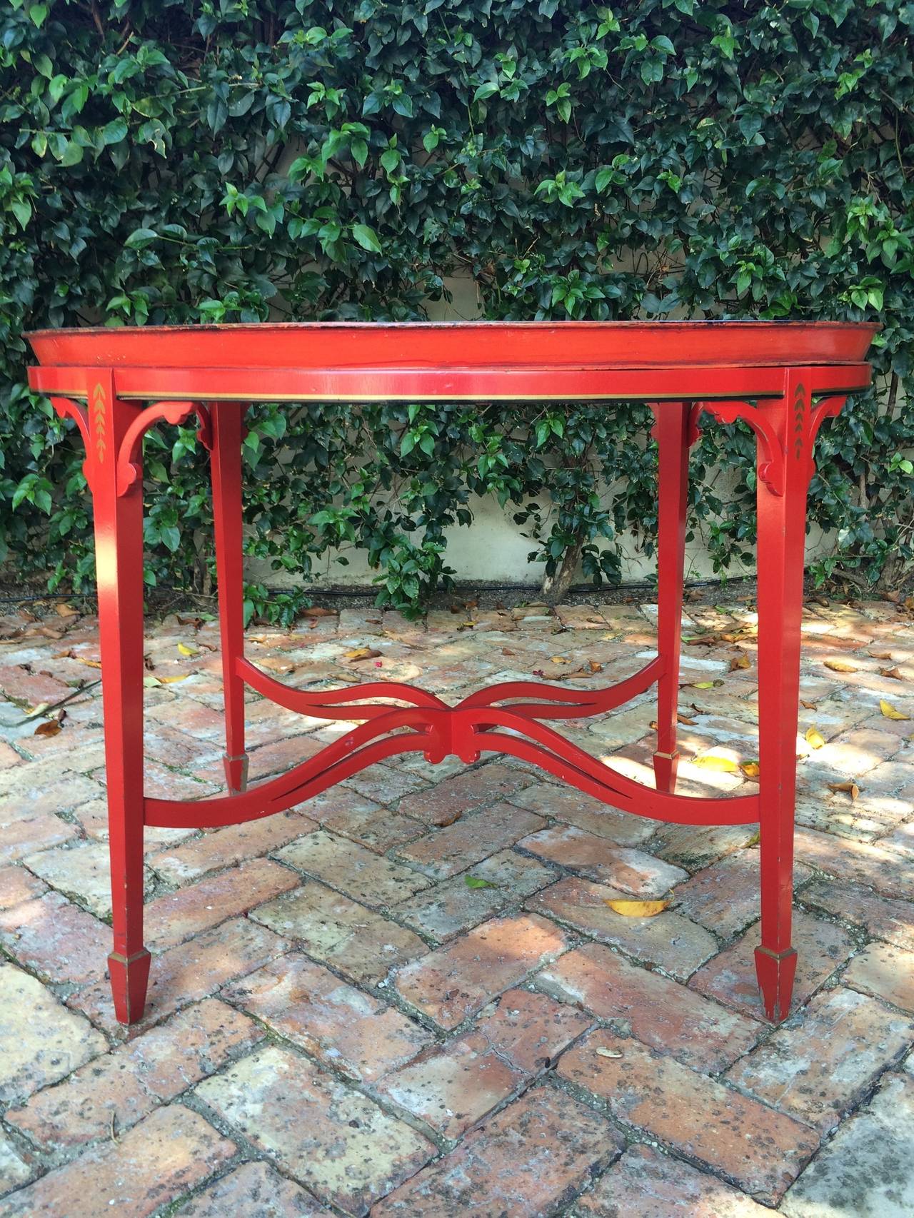 Metal Empire Oval Red Tole Tray Table with Parcel Gilt For Sale