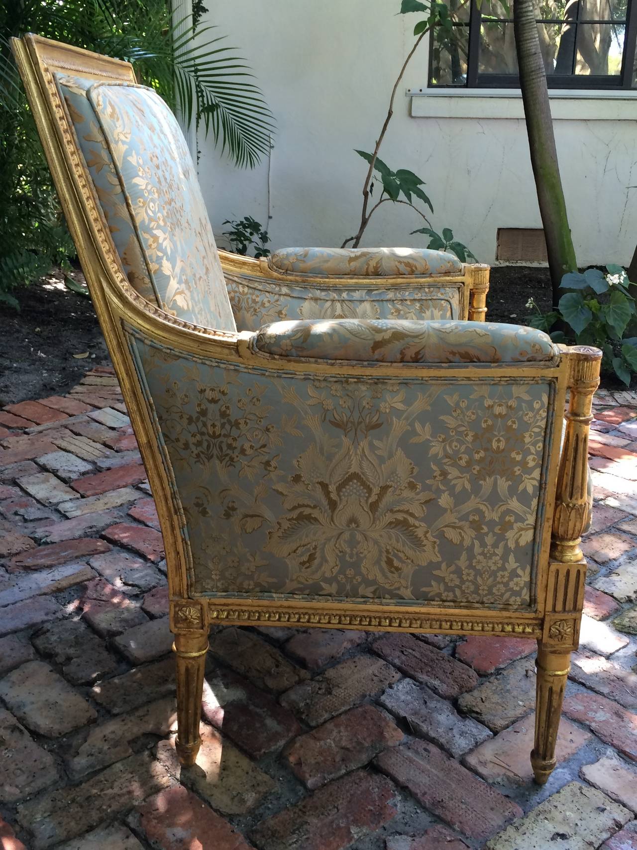 Louis XVI Style Carved Giltwood Bergere  In Good Condition In Palm Beach, FL