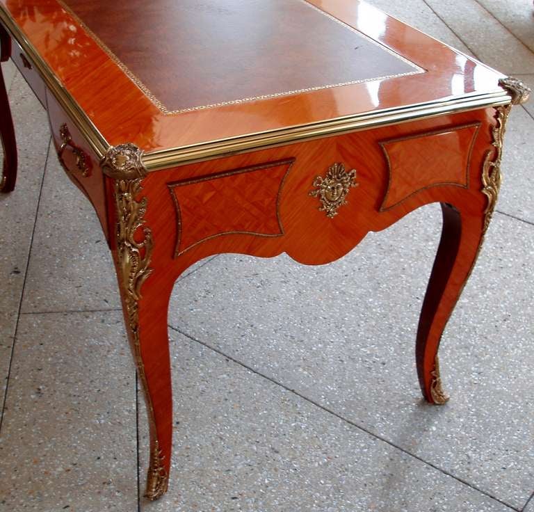 Louis XV Style Bureau Plat In Good Condition For Sale In Palm Beach, FL