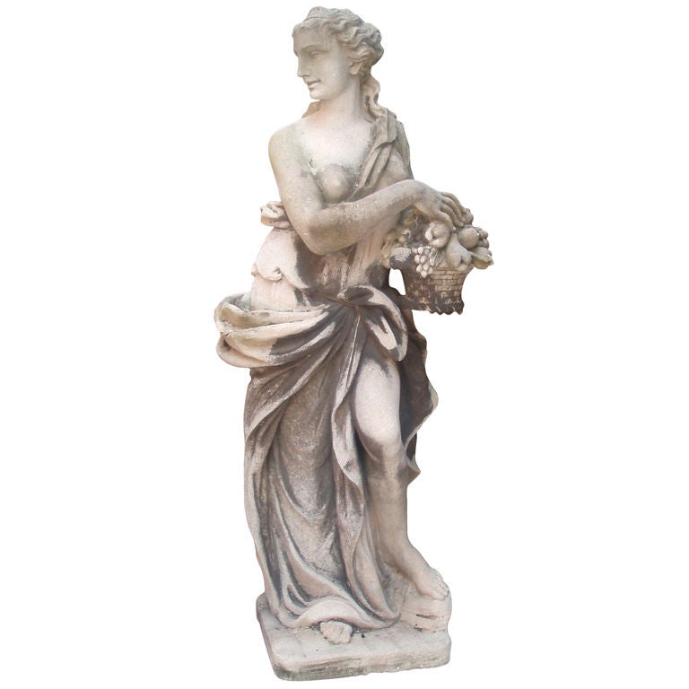 Preciosa Estatua Italiana de Piedra Fundida