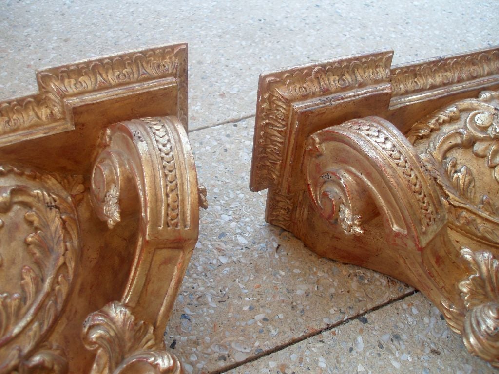 Régence Carved and Giltwood Finished Wall Brackets For Sale