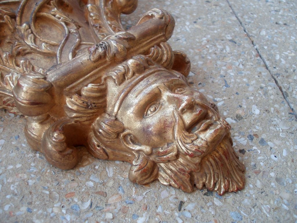 Carved and Giltwood Finished Wall Brackets In Good Condition For Sale In Palm Beach, FL