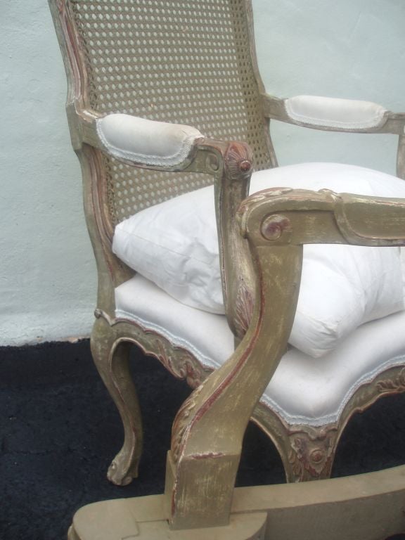 Pair of 18th Century Style Armchair in the Italian Taste In Excellent Condition For Sale In Palm Beach, FL