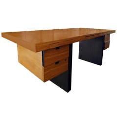 Impressive Executive Desk designed by Roger Sprunger for Dunbar