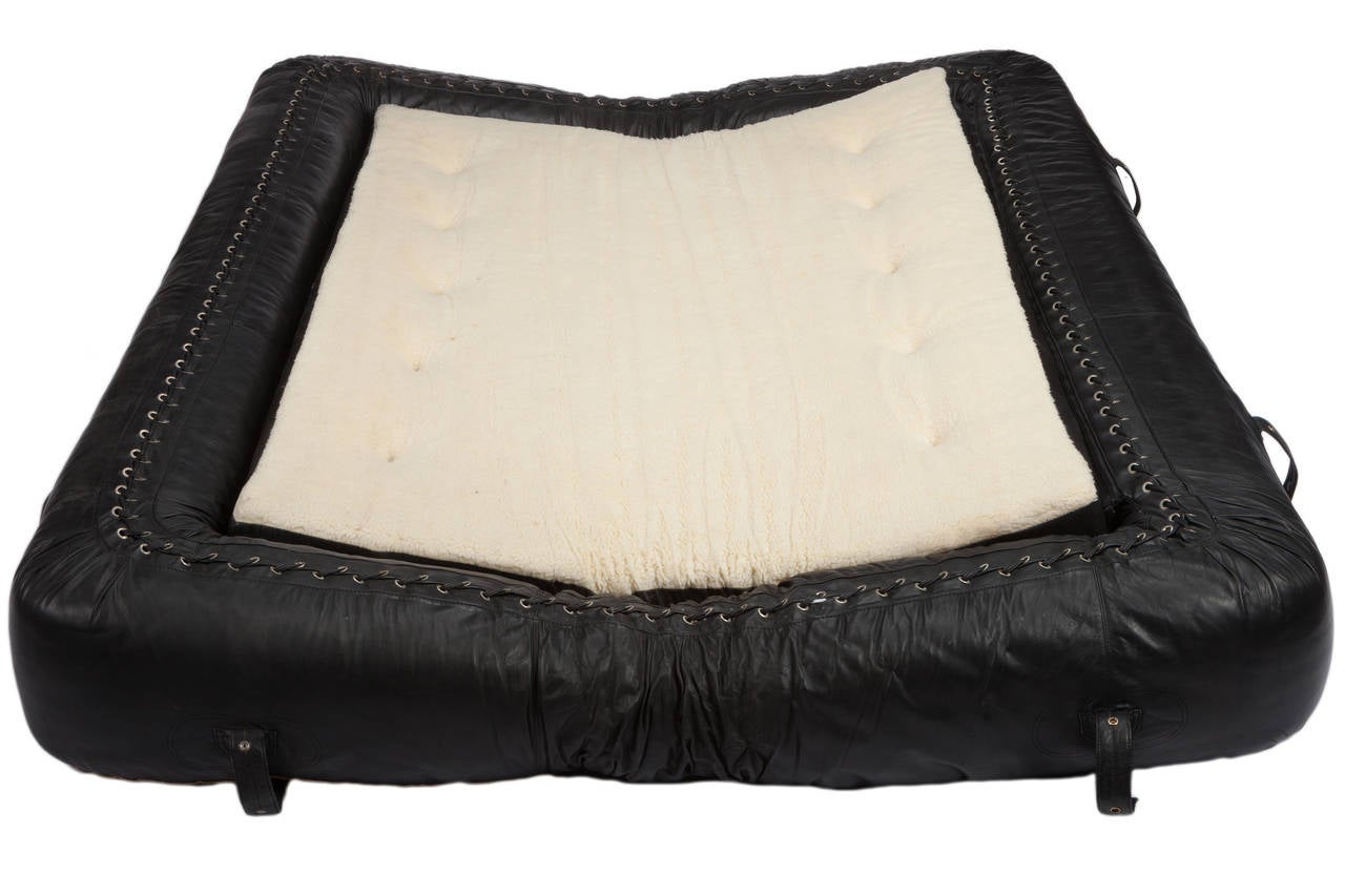 Italian Anfibio Leather Sofa Bed by Alessandro Becchi for Giovannetti