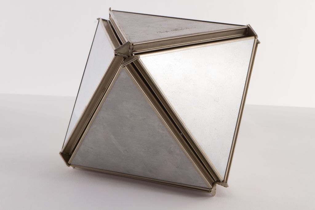 Kinetic polyhedron sculpture 