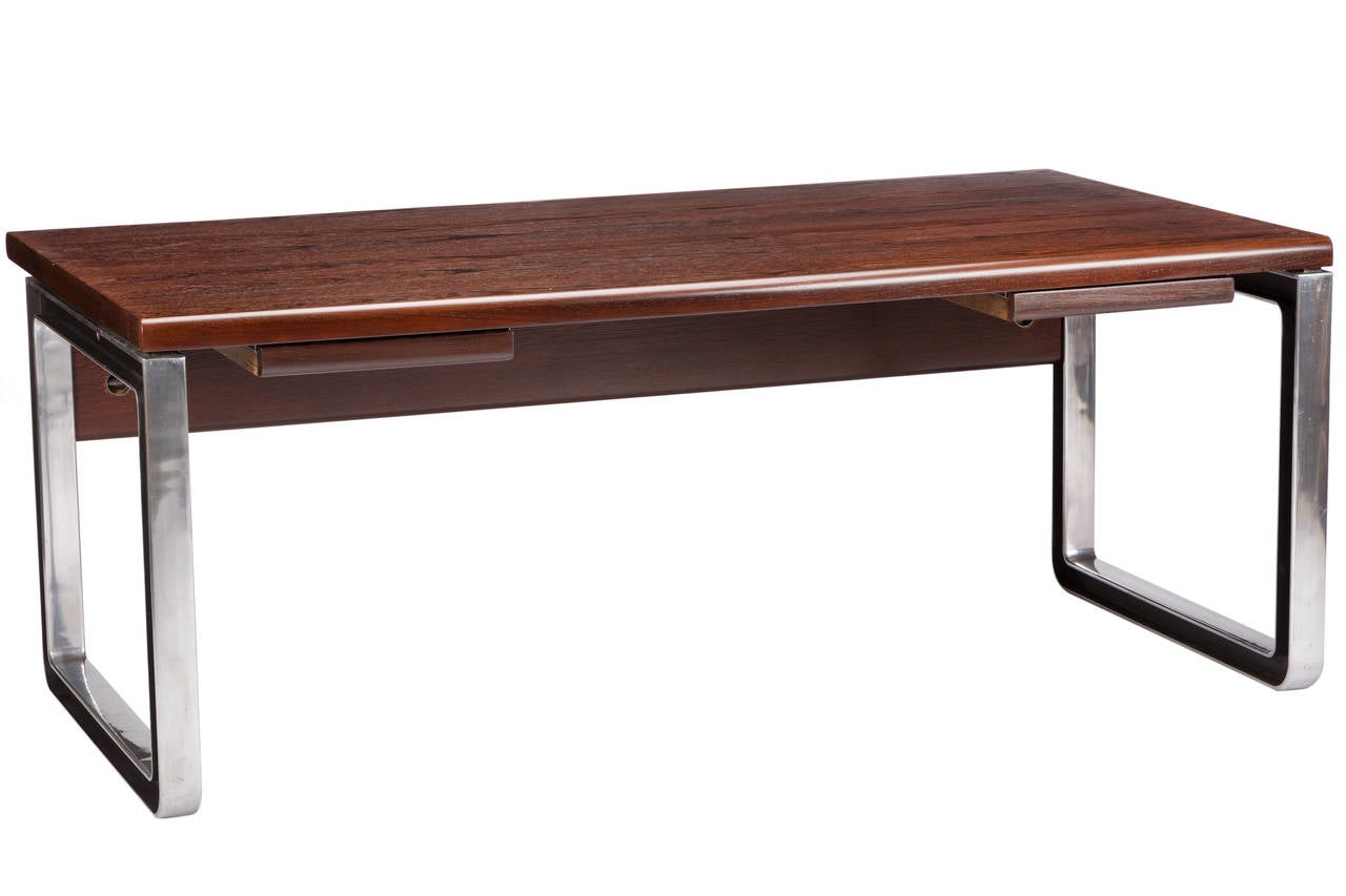 Mid-Century Modern Osvaldo Borsani Wenge Desk for Tecno