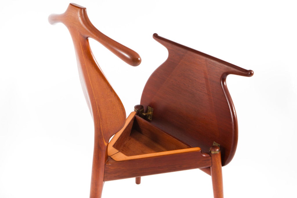 Mid-20th Century Hans Wegner Valet Chair