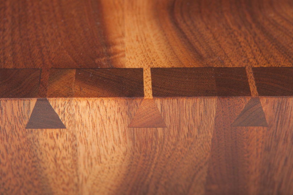 Walnut George Nakashima Kornblut Nightstands