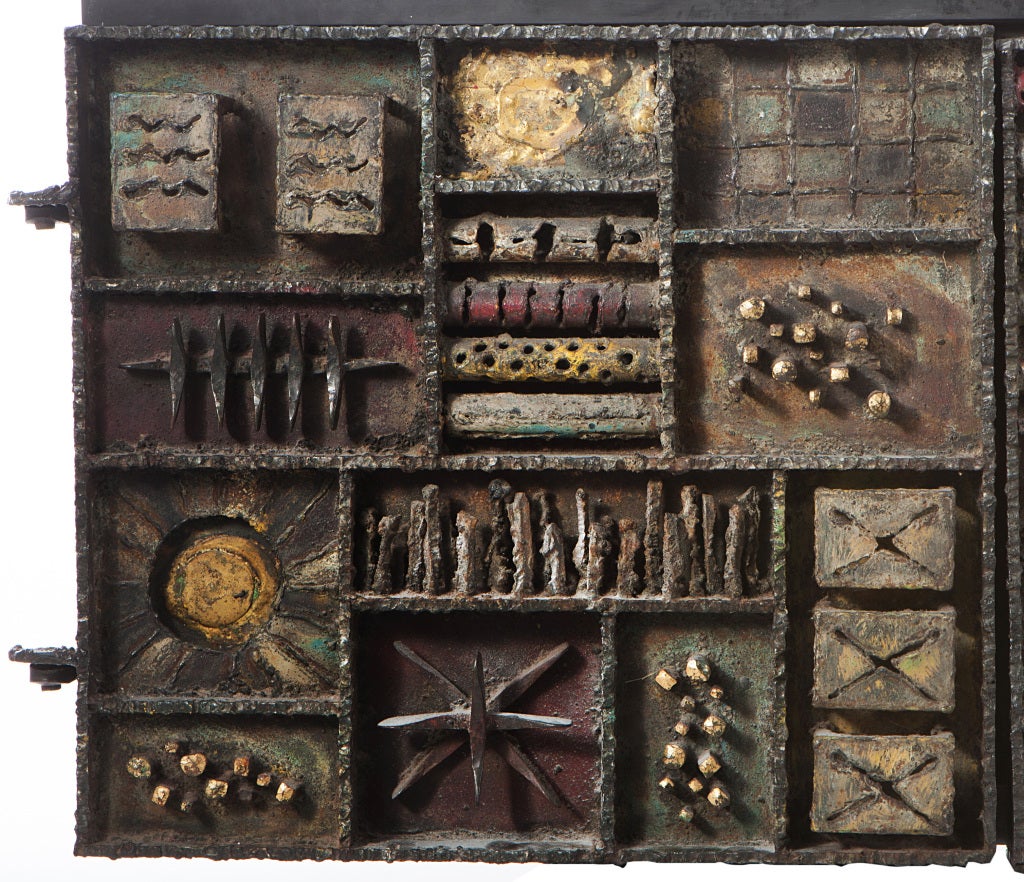An exceedingly rare and beautiful four-door wall hanging 