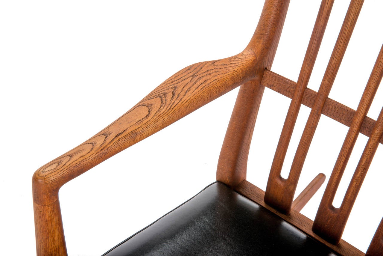 Scandinavian Modern Hans Wegner for Mikael Laursen ML-33 Rocking Chair For Sale