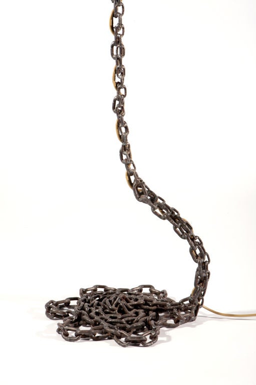 Chain link floor lamp designed by Austrian artist and designer Franz West. Enameled and welded steel chain link. Manufactured by Meta Memphis.