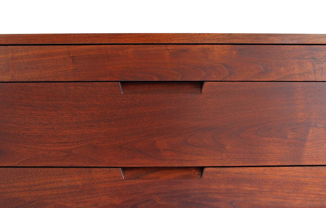 George Nakashima 7 Drawer Tall Chest In Excellent Condition In Pawtucket, RI