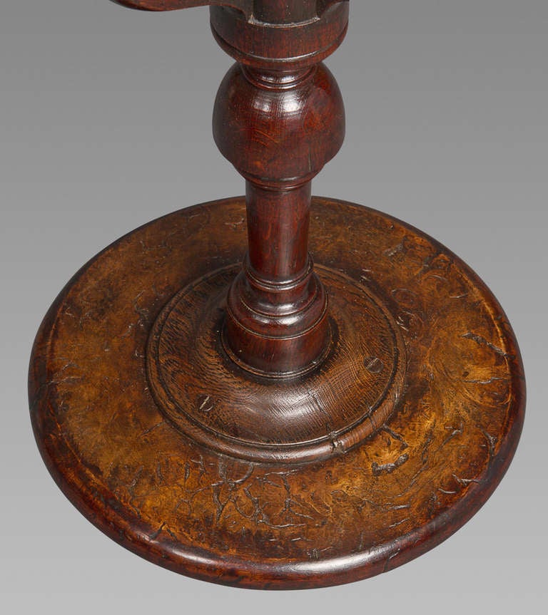 18th Century and Earlier Small George III Burr-Oak Tripod Stand