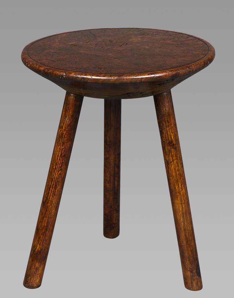 18th Century Burr Oak Cricket Table or Stool In Excellent Condition In New York, NY