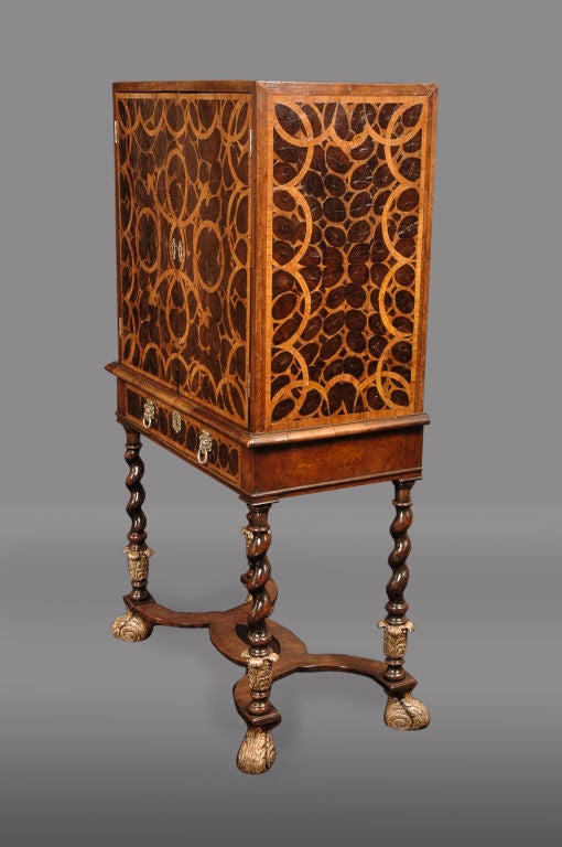 Charles II Lacewood Oyster Veneer, Walnut and Fruitwood Cabinet In Good Condition In New York, NY