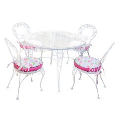 Vintage Hi-Gloss White Woodard Iron Table and Chair Set