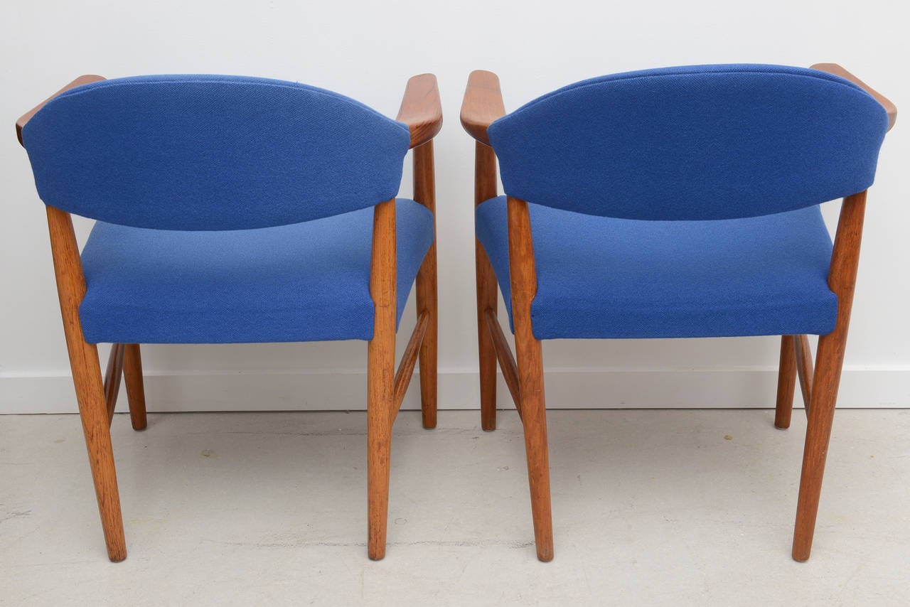Wool Pair of Danish Modern Mid-Century Teak and Oak Armchairs For Sale