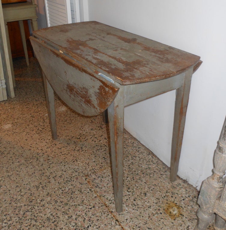 18th Century Swedish Antique DropLeaf Table in Original Paint. For