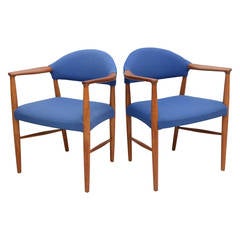 Pair of Danish Modern Mid-Century Teak and Oak Armchairs 10