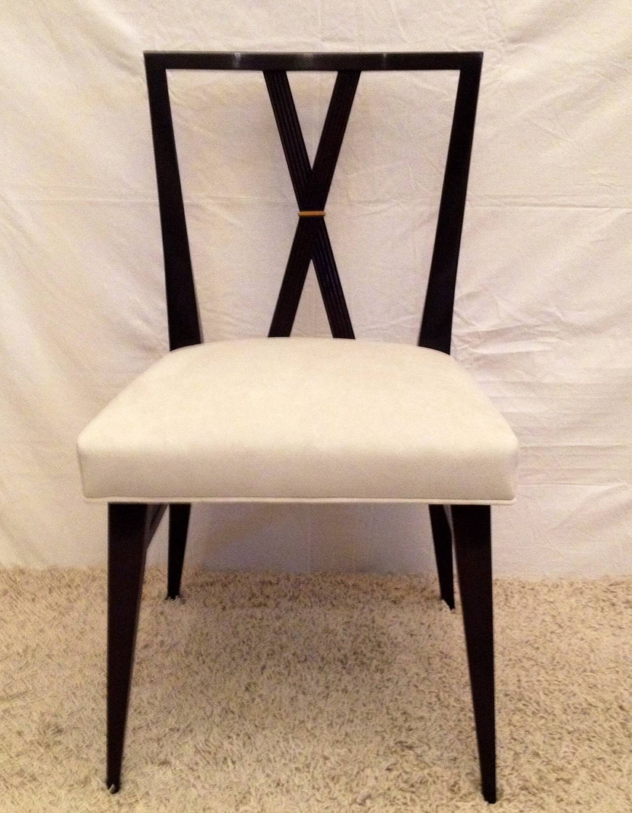Seltener Tisch und vier X-Stühle von Tommi Parzinger im Zustand „Hervorragend“ im Angebot in Westport, CT