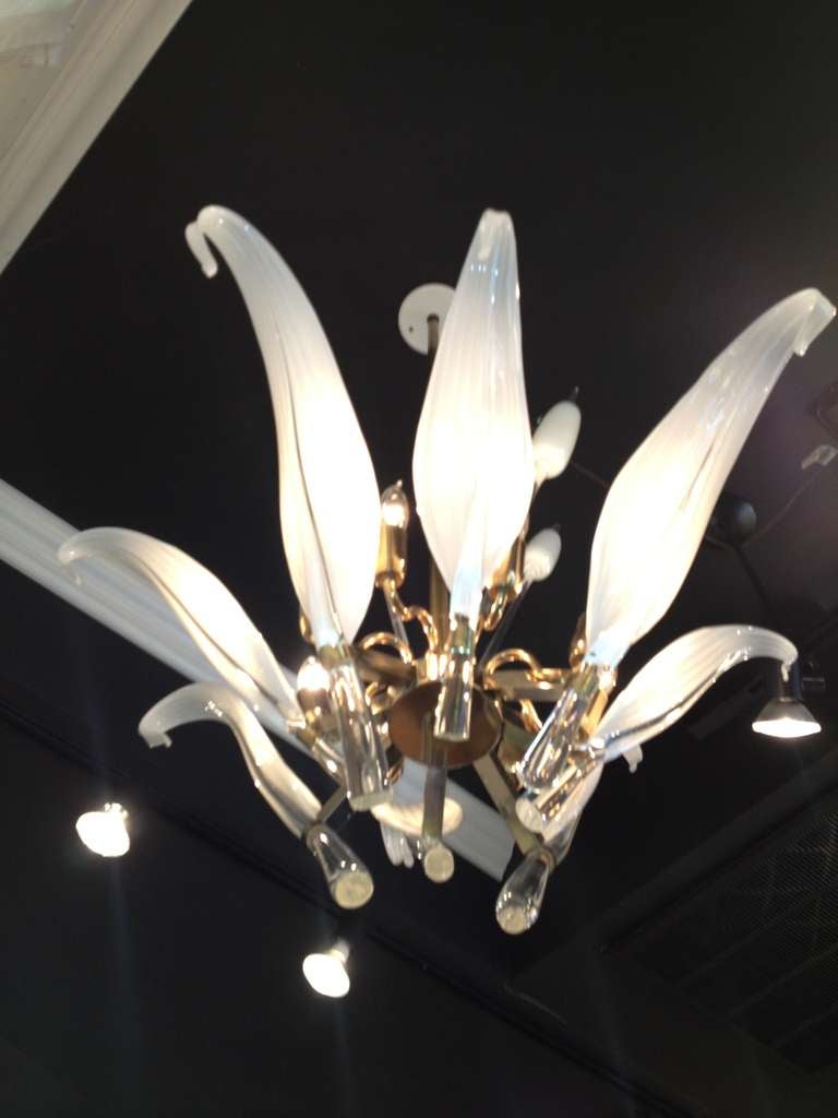 Seguso  Murano Large Glass Leaf Cattail Chandelier In Excellent Condition In Westport, CT