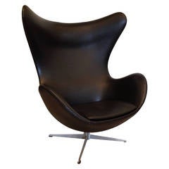 Arne Jacobsen Vintage Egg Chair for Fritz Hansen