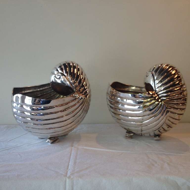 Pair of Los Castillo Large Nautilus Silver Shell Urns In Excellent Condition In Westport, CT