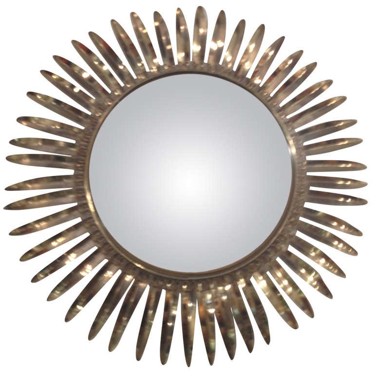 Specchio convesso francese a stella in ottone degli anni '50