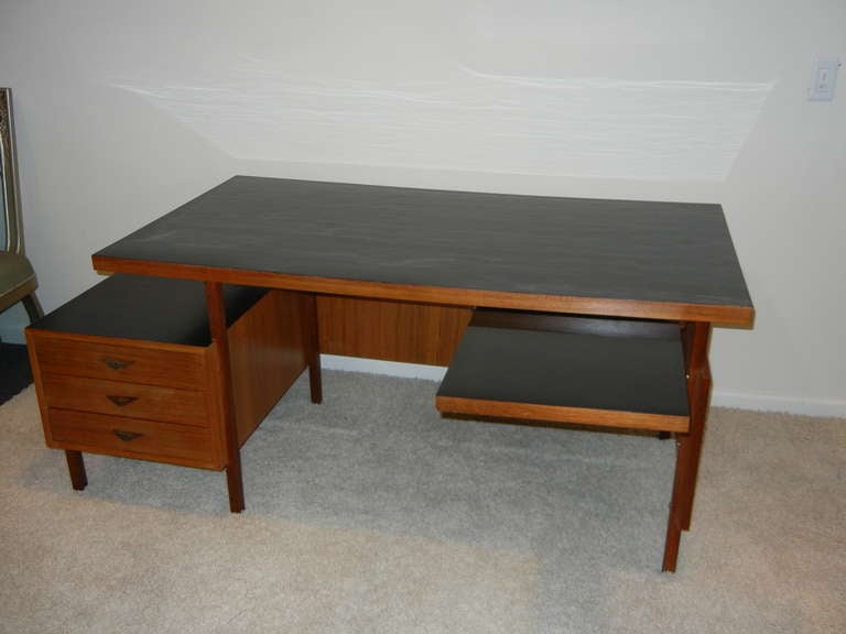 Mid-Century Modern Milo Baughman Large Multi Level Modernist Desk / Black Top