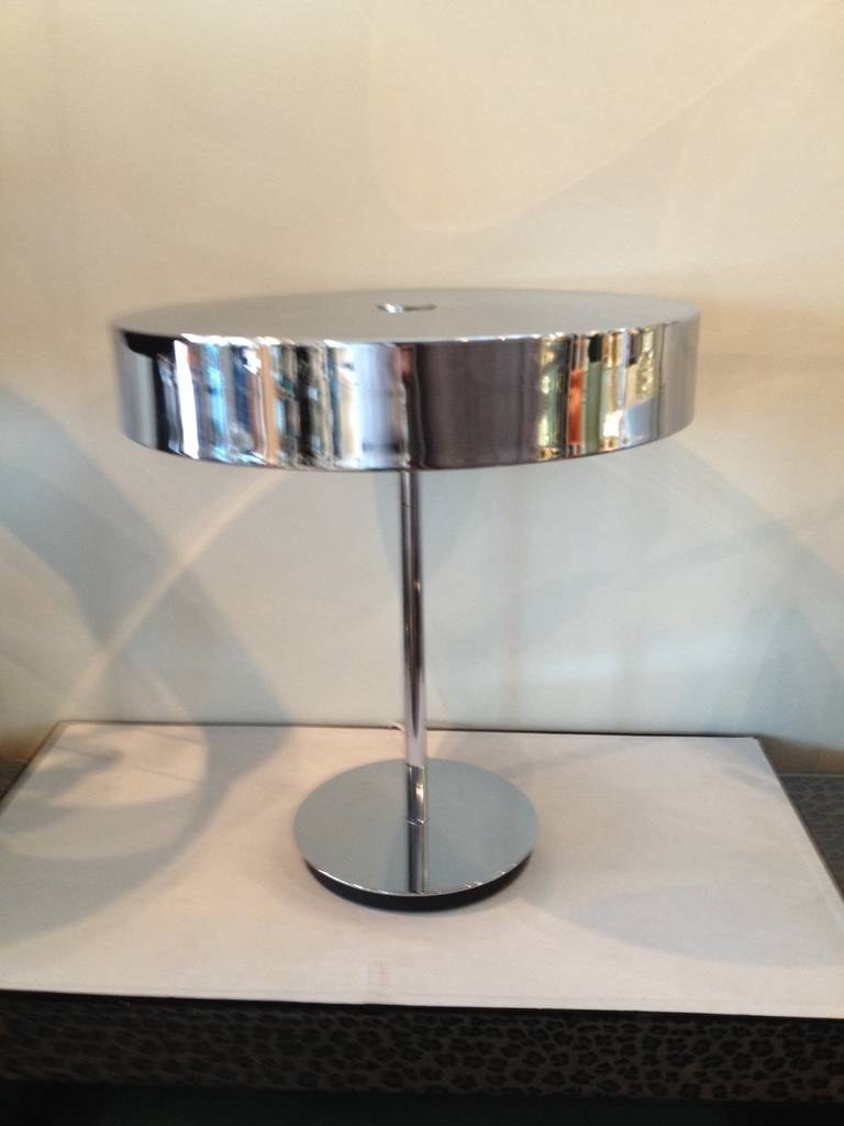 Hansen Polished Chrome Lamp In Excellent Condition For Sale In Westport, CT