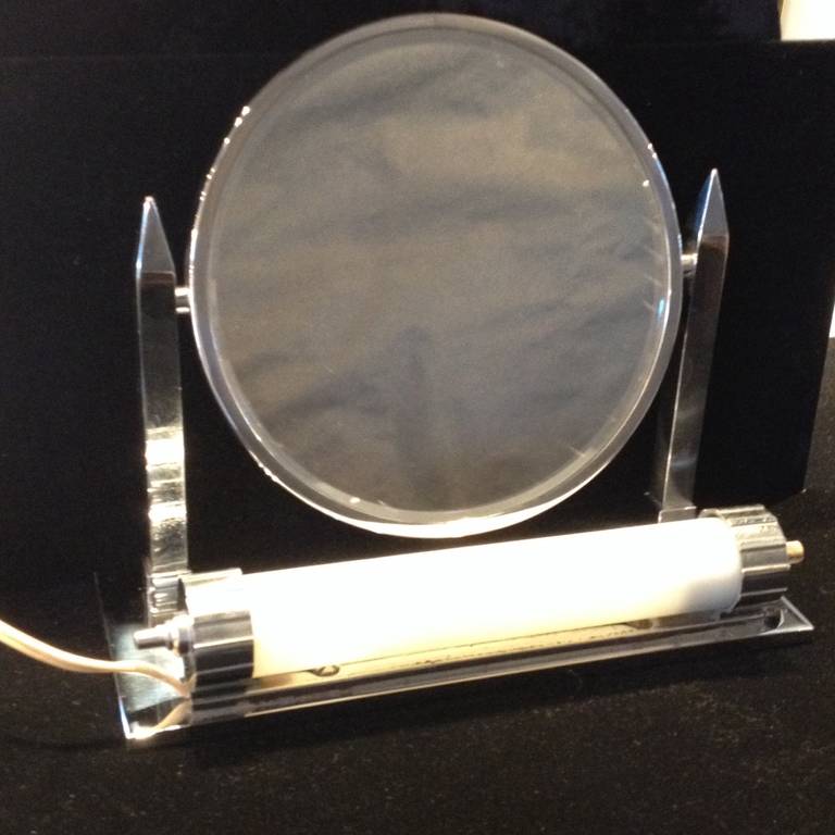 Art Deco Lighted Magnifying Mirror In Excellent Condition In Westport, CT