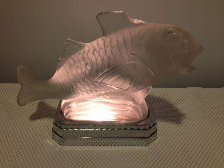 Sabino French Art Deco Fish Light In Excellent Condition For Sale In Westport, CT