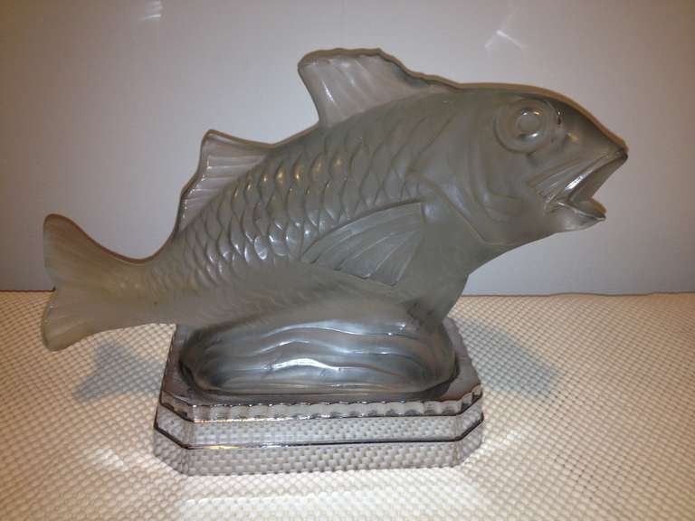 20th Century Sabino French Art Deco Fish Light For Sale