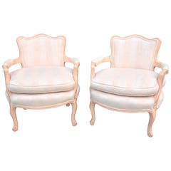 Pair petite Fauteuil Louis XV Chairs