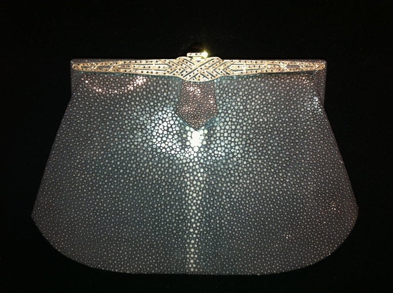 Art Deco sterling Marcasite Onyx cadre rénové anthracite galuchat pochette Gioia soie intérieur