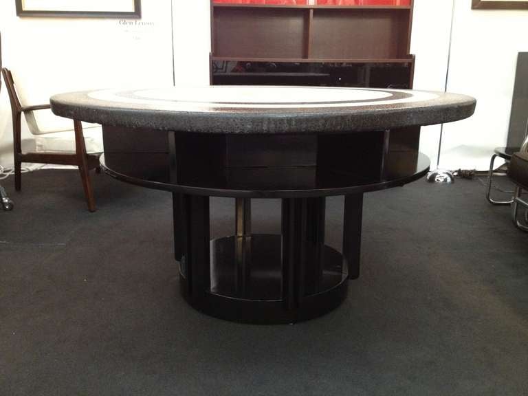 Terrazzo Top Center Table In Excellent Condition For Sale In Westport, CT