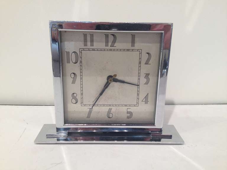 Gilbert Rohde 1886-1958 Art Deco electric Clock for Herman Miller ,with polished chrome stepped base